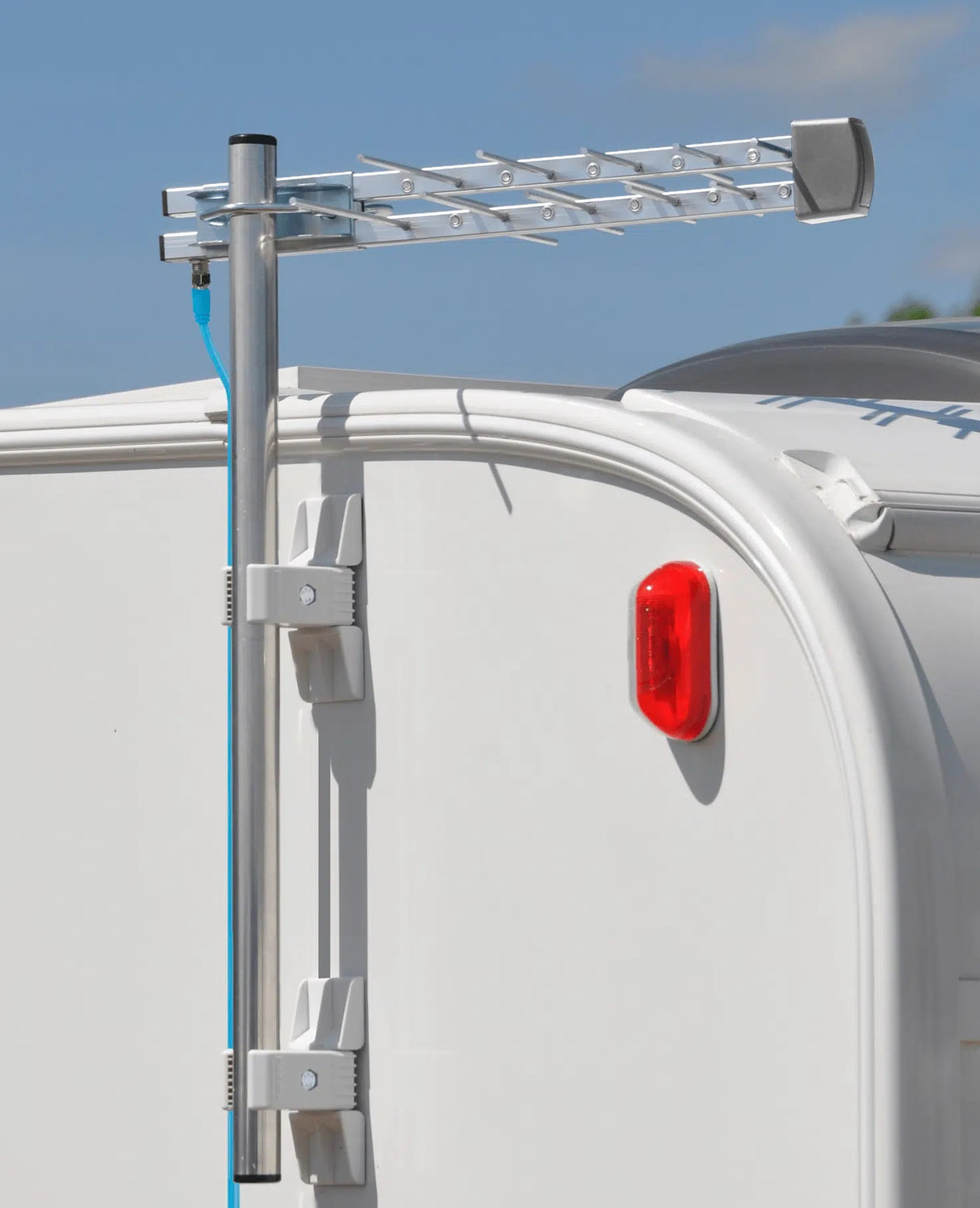 Maxview Mobile TV Aerial Kit – 20 Element Log Maxview