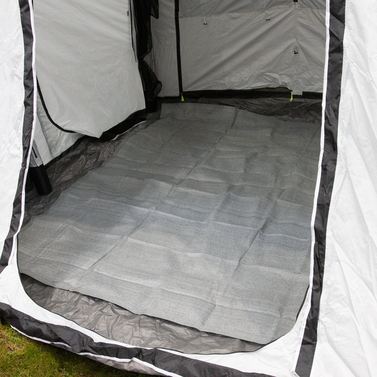 Streetwize Supreme Awning Carpet 2.5m x 3.5m - Grey STREETWIZE