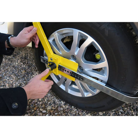 Milenco Lightweight Wheel Clamp - fits 13, 14 & 15 inch wheels Milenco
